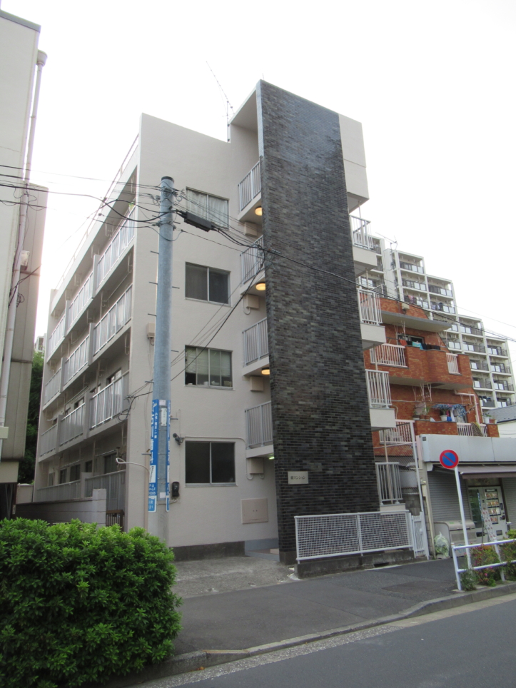 ★室内フルリノベーション済み、広々とした２LDK★（霞マンション）