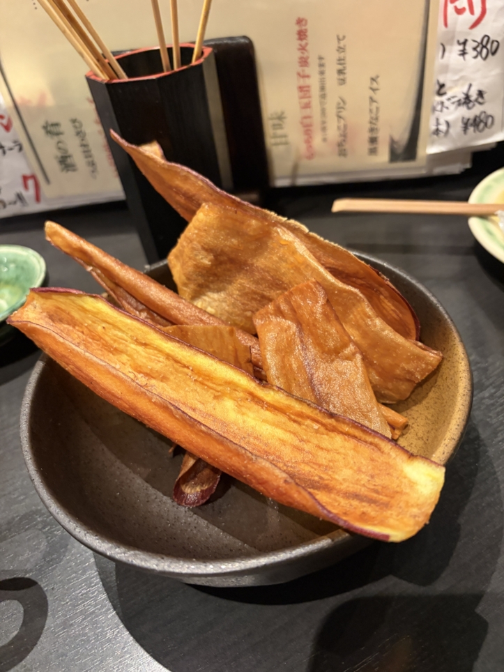 野菜がお出迎えしてる　★炭火やきとり 伝兵衛 南★