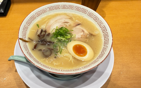 群馬のラーメンを下北で【だるま大使 無限】