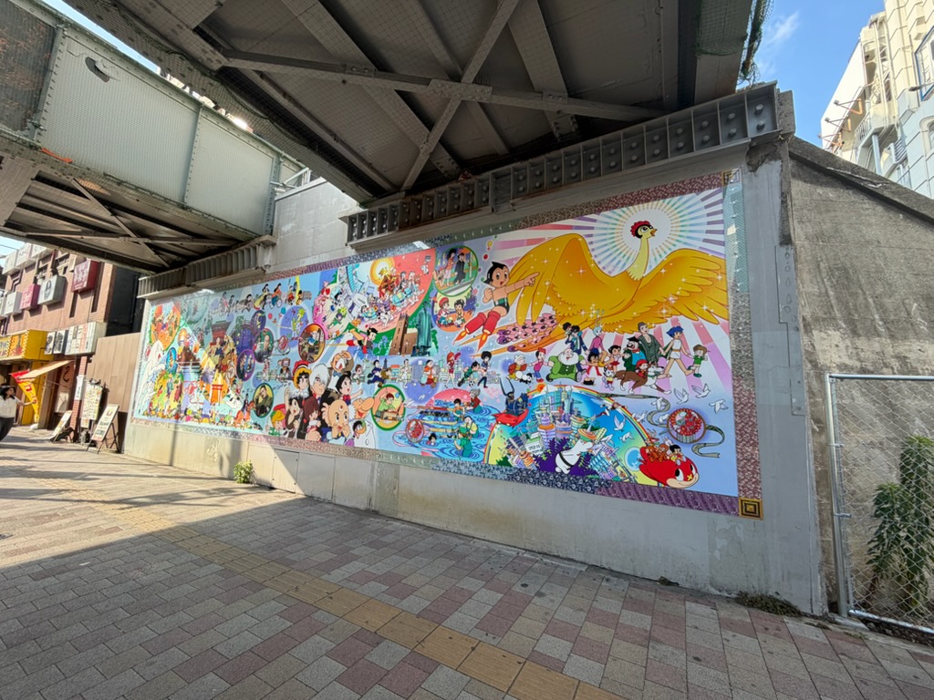 ◆高田馬場駅で見つけた手塚治虫の壁画◆
