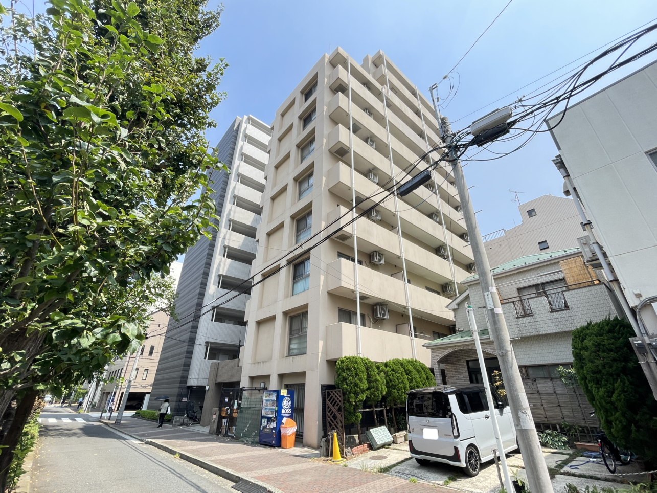 オートロックで安心バストイレ別のマンション【アブニール永楽】