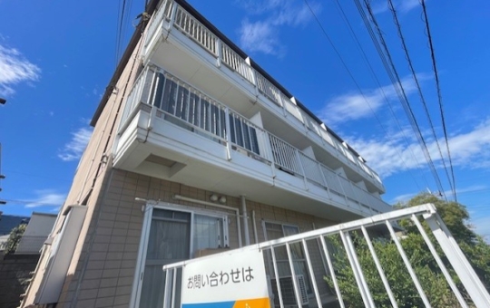 敷地内駐車場あり【エステートピアコミヤ】