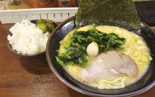 ☆明大前にある家系ラーメン屋　極味家☆