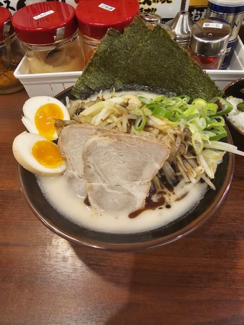 ☆明大前にある家系ラーメン屋　極味家☆