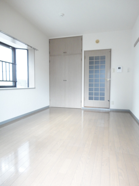 ２駅利用可×角部屋で心地よく暮らせる！ハイツメロディアス♪