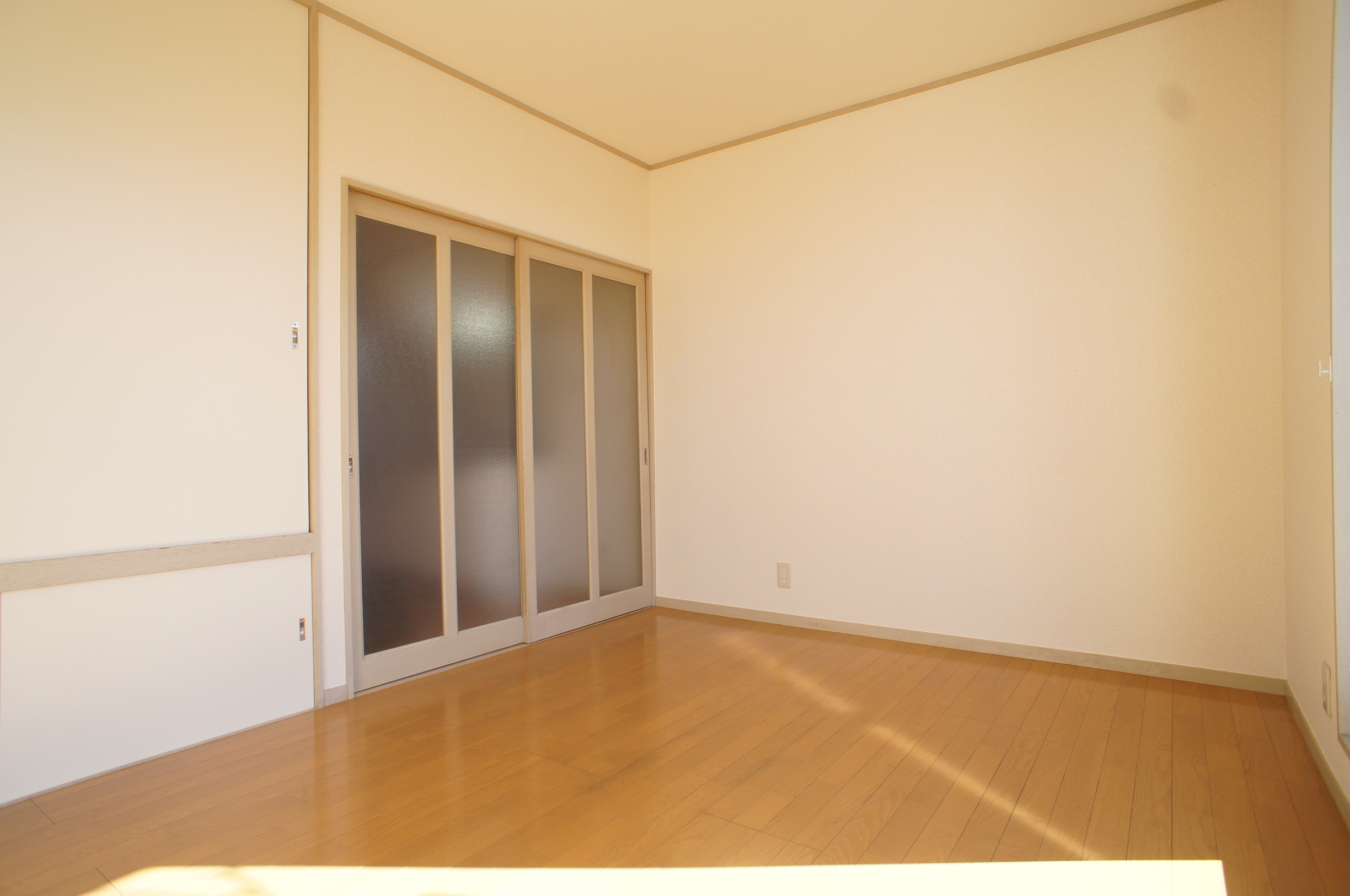 駅徒歩５分の好立地☆最上階のお部屋！！（コンフレール和泉）