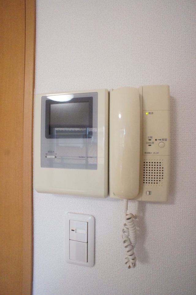 オートロック付！広めの7.3帖の洋室が魅力的な☆(ＢＬＡＮＣＤＯＵＲ 201)