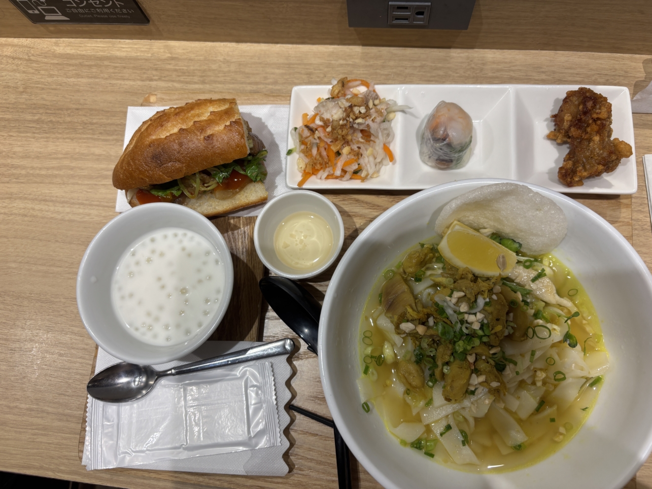 駅近フードコート【バインミーシンチャオ マルイファミリー溝口店】