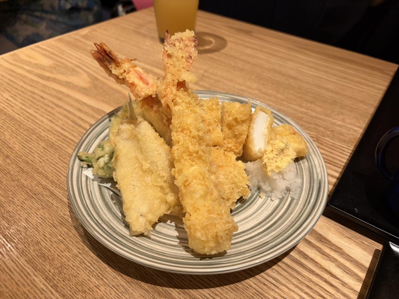 ハンマーヘッド沿いのお蕎麦屋さん