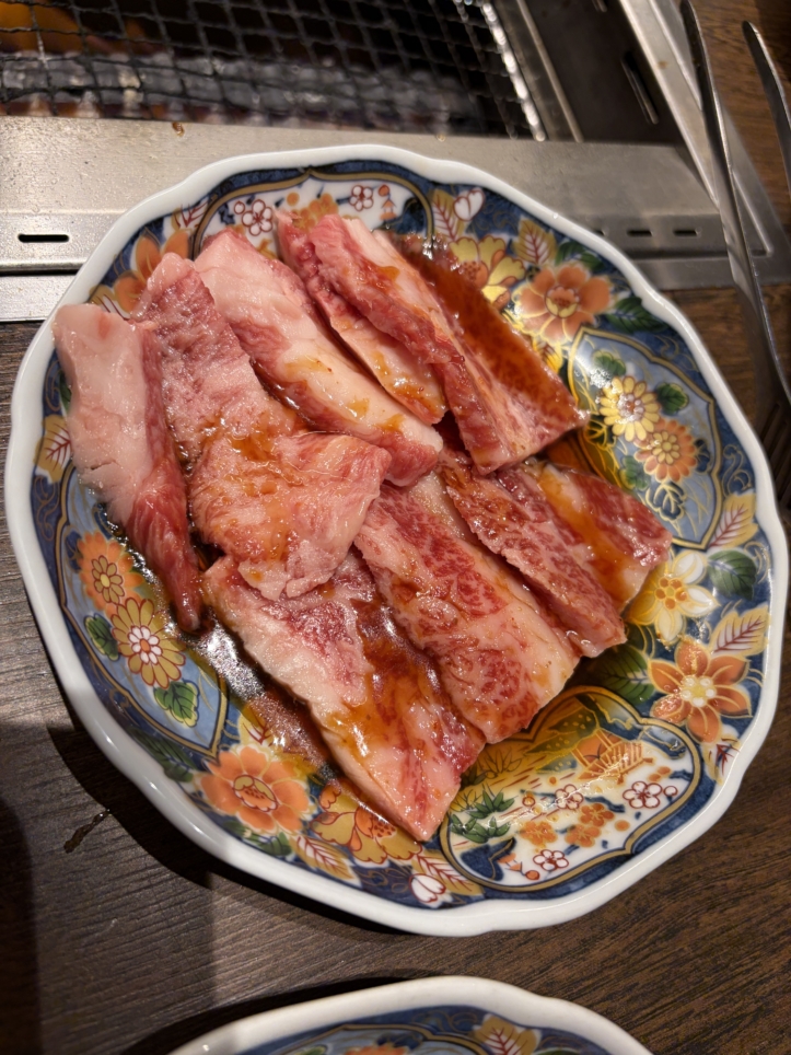 肉が飛んでくる⁉　特急レーン焼肉