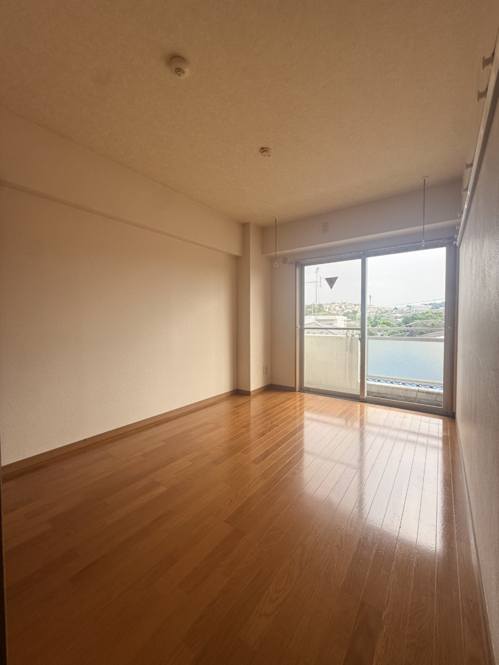 ラークヒルズ 503