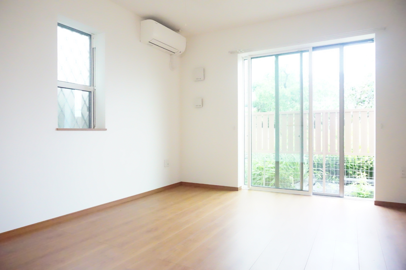 3面採光の明るいお部屋☆【一般物件】宮前ヒルズ101