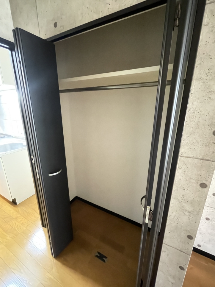 オートロック付・広々9帖の1Kマンション！ネット無料☆ミミエデン☆