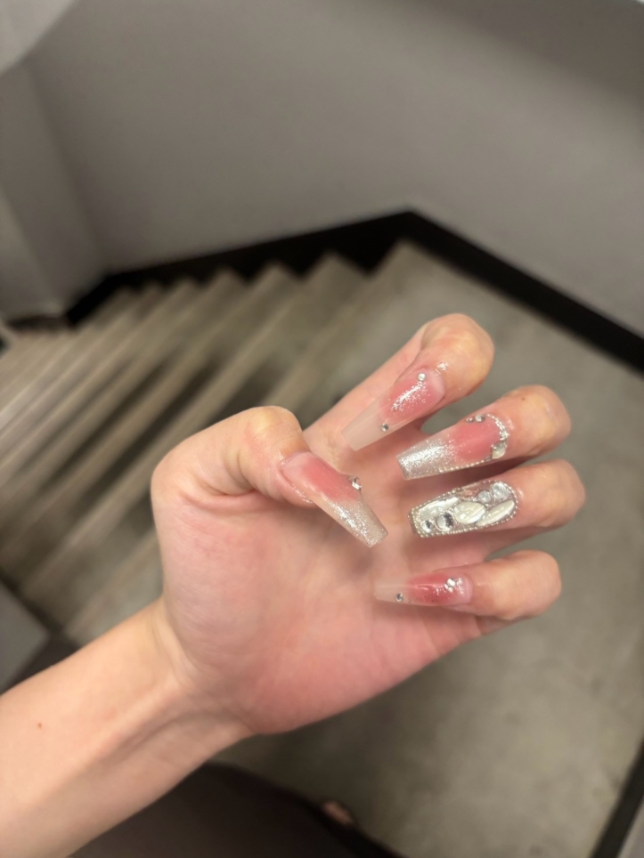透明感がすごい韓国風ネイル★　nail salon popo 横浜店