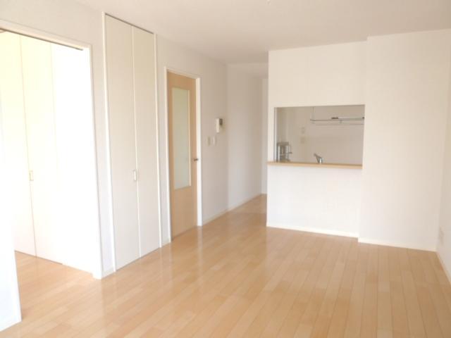 収納力抜群！落ち着いた住環境を求めている方にとてもおすすめ【サニーコート木曽】