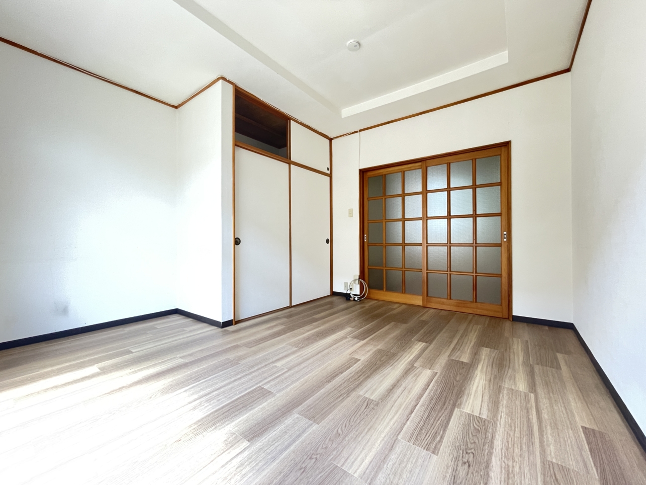 洋室７帖あります！　♬間門園アパート♬