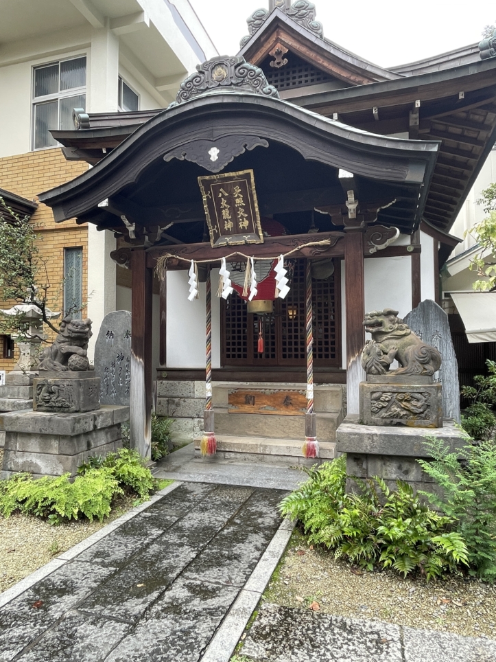 練馬駅から徒歩１分の隠れパワースポット！